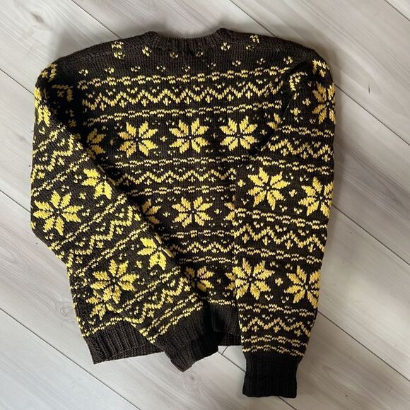 Vintage Wool Sweater, Size Medium/Large Yellow /Brown Geometrical Shapes V Neck - Picture 4 of 4